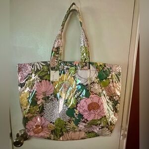 Vera Bradley Bloom Bloom women’s city shopper tote bag